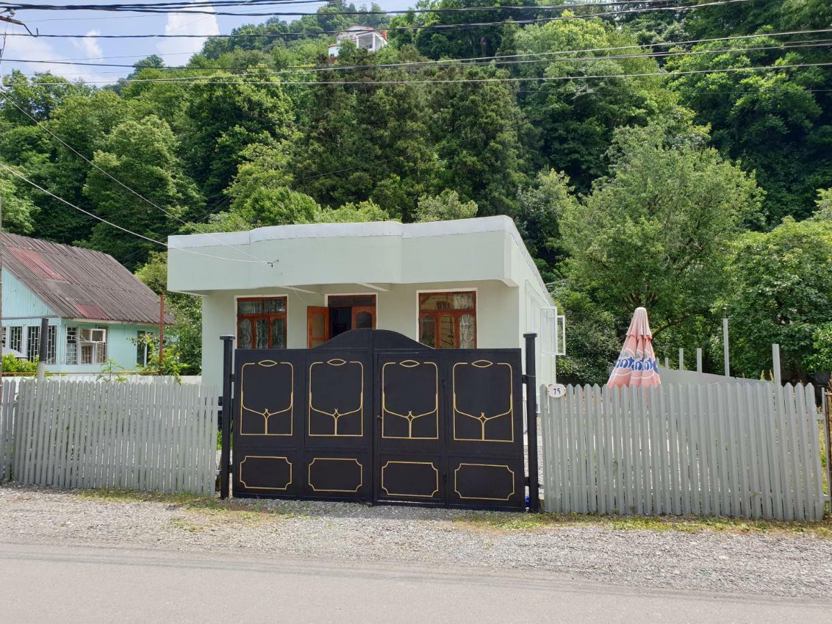 Holiday Home In ゴニオ エクステリア 写真